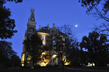 East College Moon Oct 2008.jpg